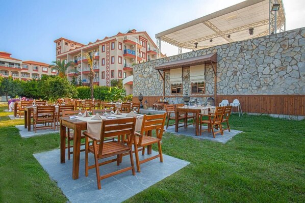 Outdoor dining - Fun&Sun Smart Hane Sun (Manavgat)