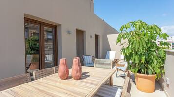 Basic Penthouse, Patio, City View | Terrace/patio