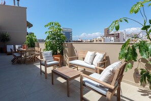 Deluxe Penthouse, Patio, City View | Terrace/patio - Reina Victoria Mercado (Alicante)