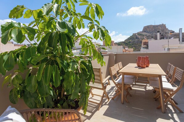 Basic Penthouse, Patio, City View | Terrace/patio - Reina Victoria Mercado (Alicante)