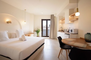Elite Double Room | In-room safe, free WiFi - Reina Victoria Mercado (Alicante)