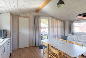 Basic Bungalow | Private kitchen