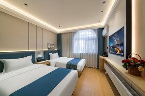 Classic Double Room, Mountain View | Living area - Island Time Hotel  (Jiujiang)