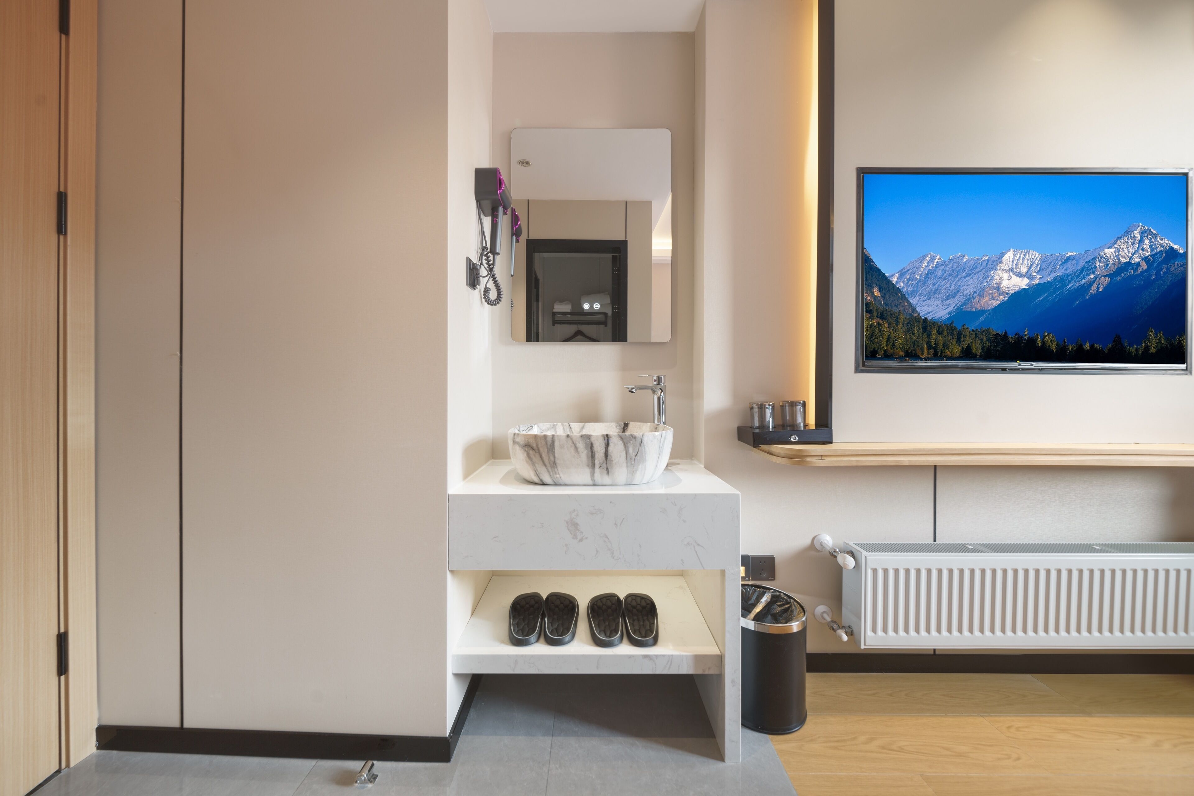 Basic Double Room, Mountain View | Free WiFi