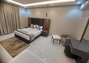 Standard Room, 1 King Bed | Soundproofing, free WiFi, bed sheets - Palette Luxury Doolv Serviced Apartments Tabuk (Tabuk)