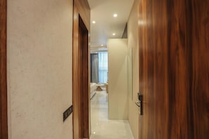 Free WiFi - Hotel Aroma Suites (New Delhi)