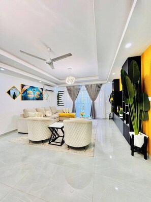 Living area - Modern 3BR Nyali Stay, AC, Kids’ Play Area, Pool, Gym & 3 Min to Beach (Mombasa)