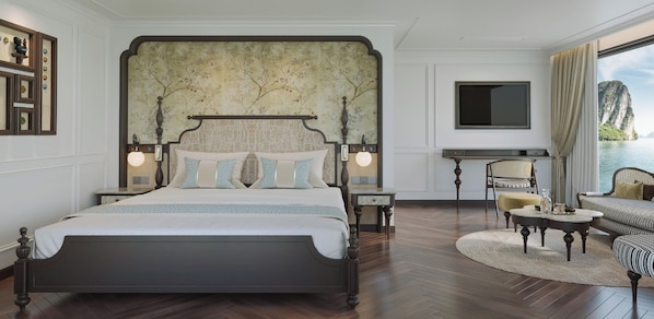 Royal Room, Ocean View | Minibar, desk, laptop workspace, soundproofing - Lyra Grandeur Luxury Cruise (Ha Long)