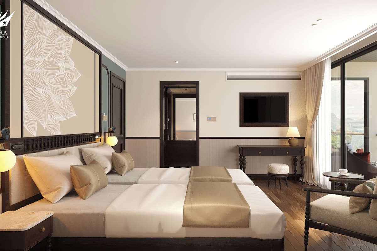 Junior Room, Ocean View | Desk, laptop workspace, soundproofing, iron/ironing board