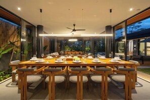 تناول الطعام