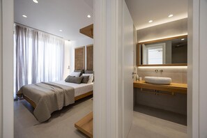 Iron/ironing board, WiFi, bed sheets - Apartment 'Bonsai Luxury One-Bedroom House' with Mountain View, Wi-Fi and Air Conditioning (Γλινάδο)