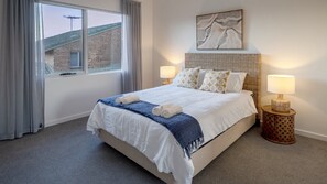 4 chambres, fer et planche à repasser, accès Internet, draps fournis