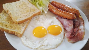 Daily continental breakfast (USD 3 per person)