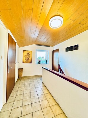 Basic Apartment | Iron/ironing board - Cozy 7BR Villa Near Blumengarten (Vienna)