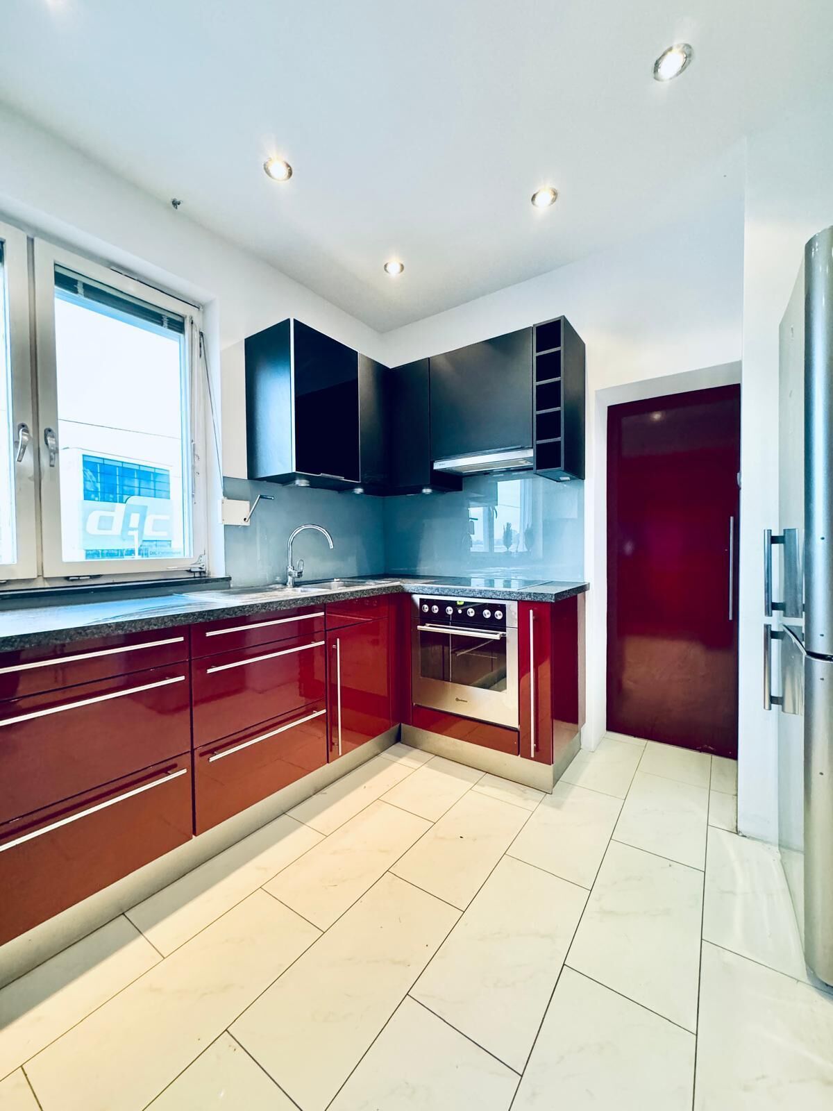 베이직 아파트 | 전용 주방 | 냉장고, 전자레인지, 오븐, 쿡탑