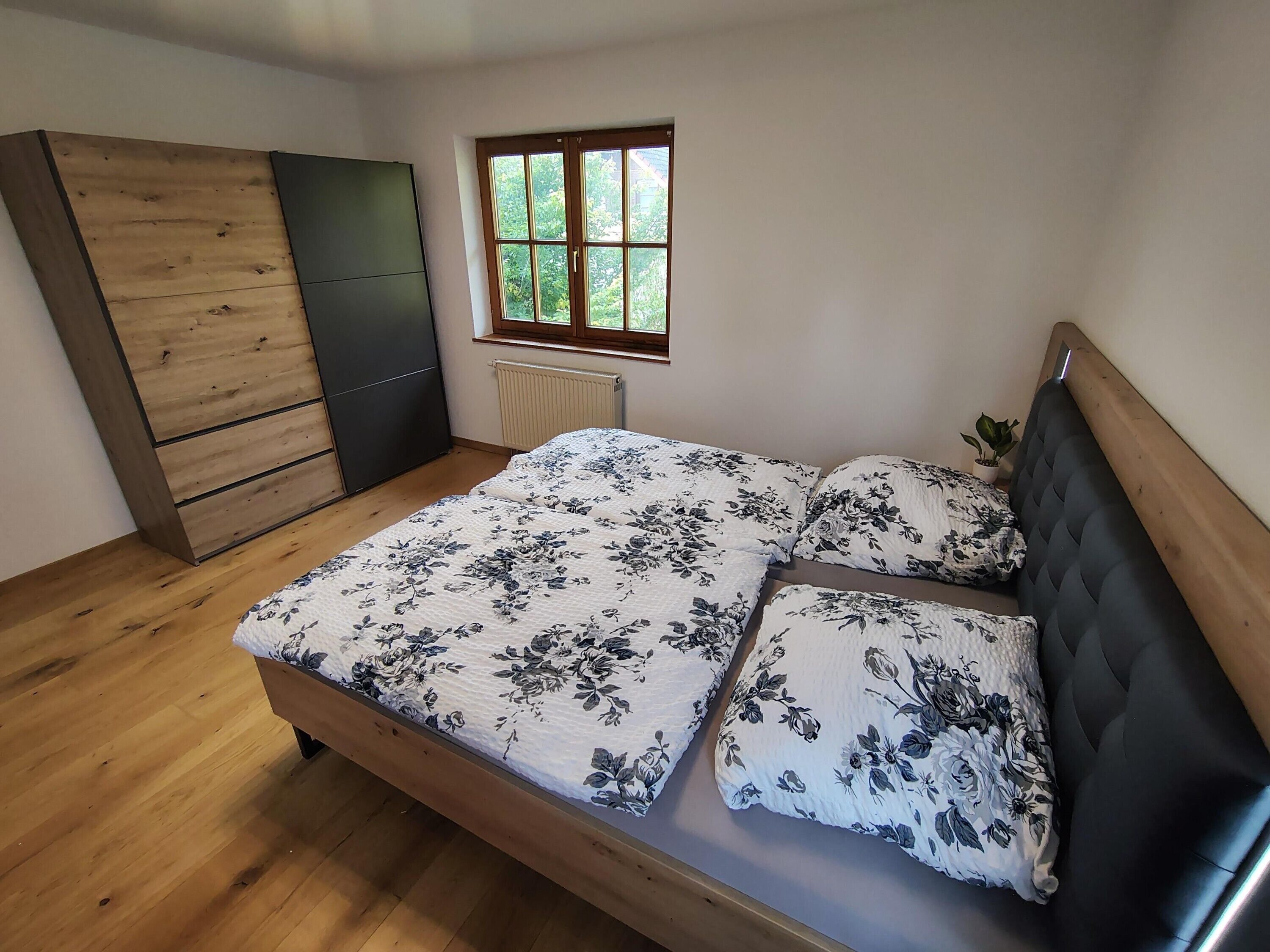 Bügeleisen/Bügelbrett, WLAN, Bettwäsche