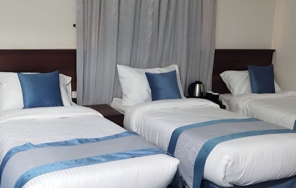 Quadruple Room - Maysan Alzmourd Hotel (Makkah)