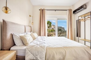 Apartment | 1 bedroom - Sunny Apartment Next to the sea Amazing View (Piraeus)