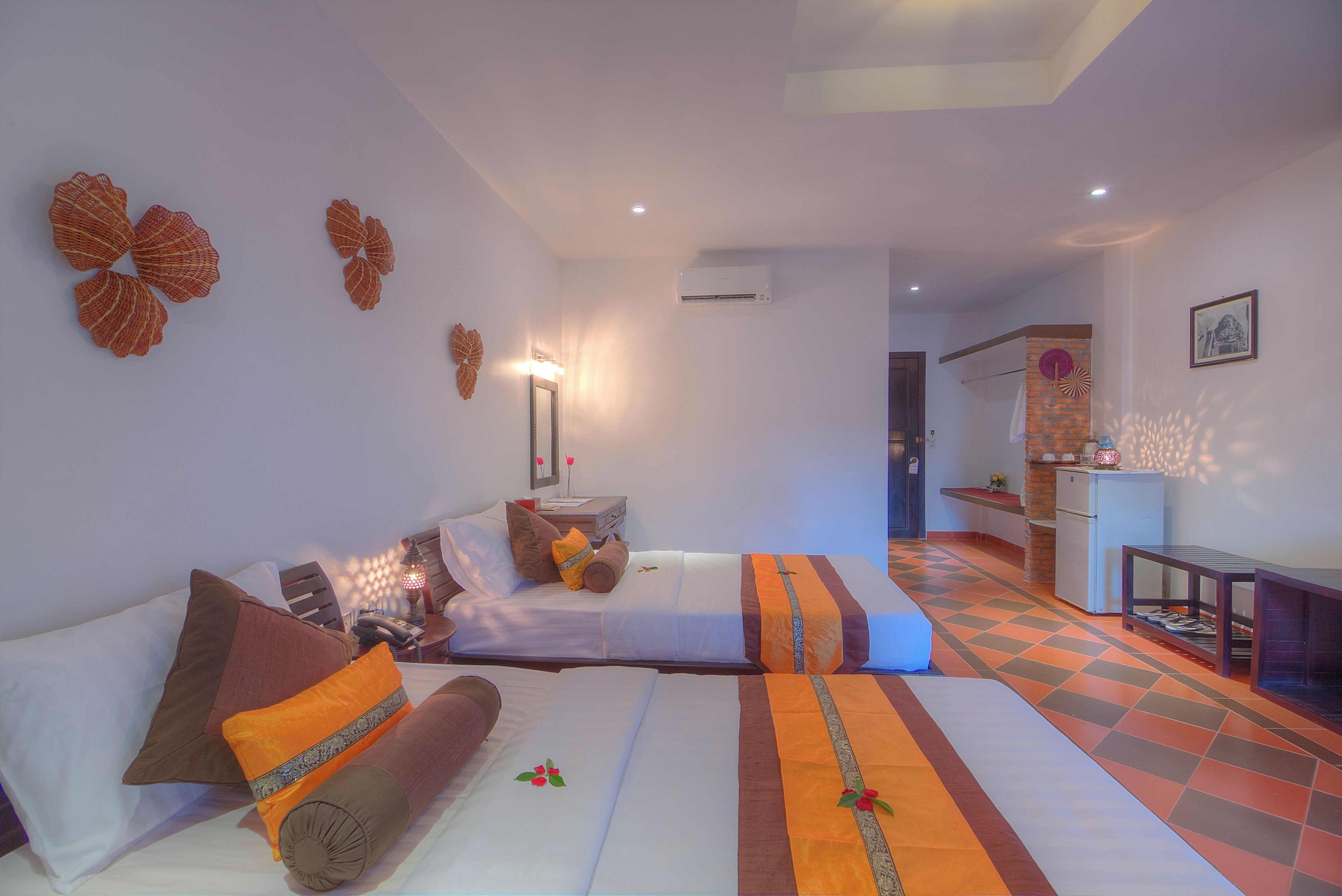 Deluxe Twin Room, Balcony | Premium bedding, minibar, desk, bed sheets