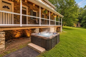 Terrace/patio - 7BR Historic Estate | Weddings & Retreats (Coatesville)