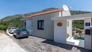 Exterior - Villa Tea - Kremena by Villas Guide (Blace)