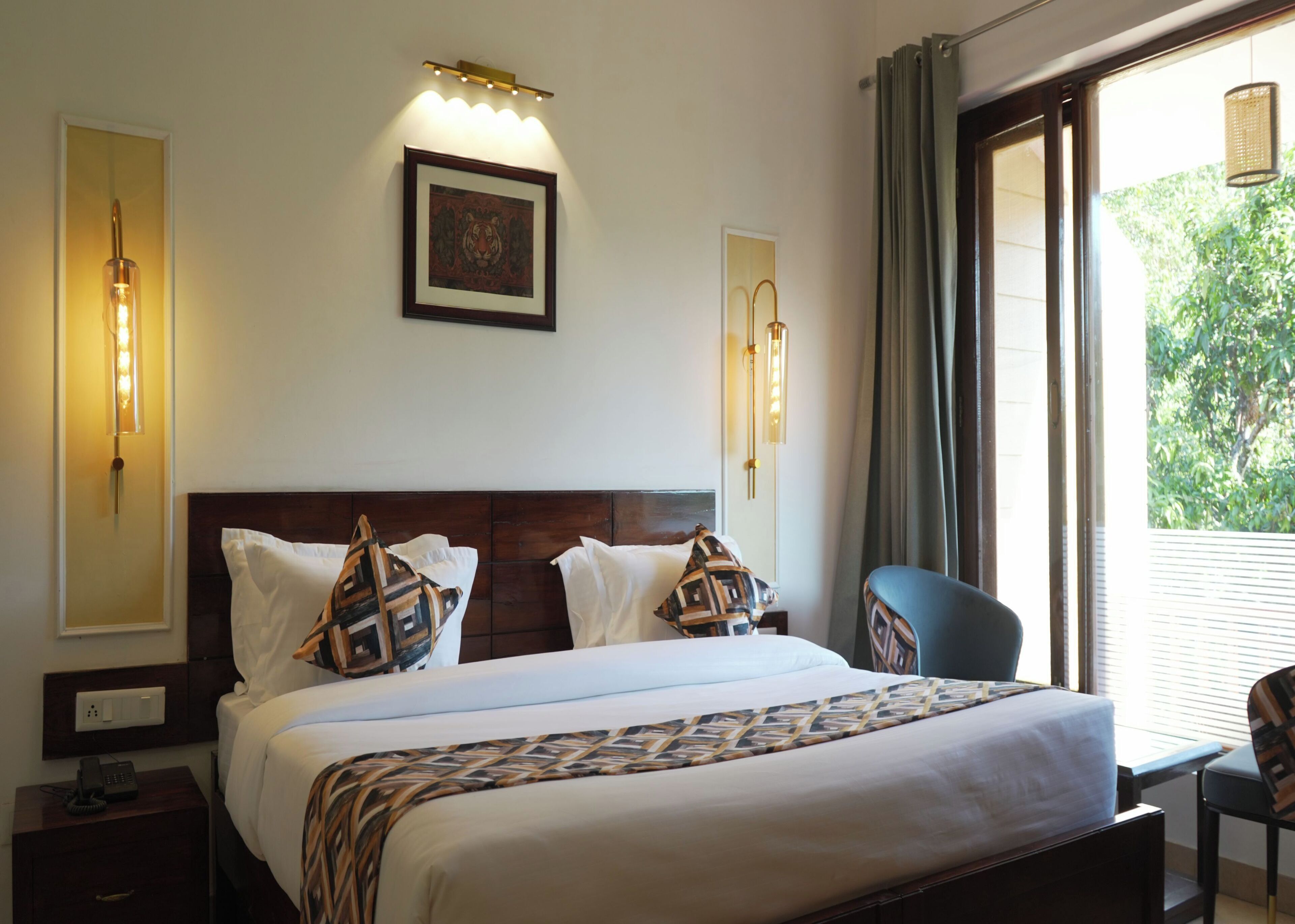 Deluxe Double Room | Pillowtop beds, desk, laptop workspace, free WiFi