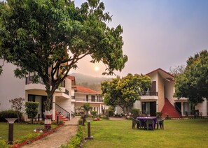 Front of property - The Whispering Oaks Corbett (Ramnagar)
