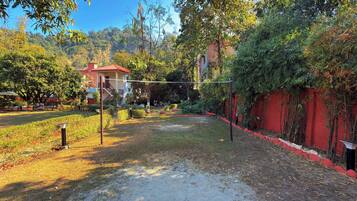 Zona de juegos infantil al aire libre