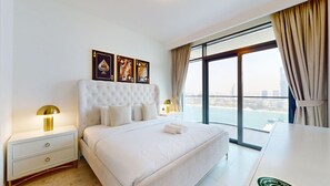 Iron/ironing board, WiFi, bed sheets - Stunning 2 Bed l Marina Skyline l Beach Access (Emaar Beachfront)