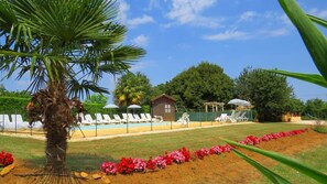 A heated pool - Large countryside gîte for 10 with terrace (Saint-Crépin-et-Carlucet)