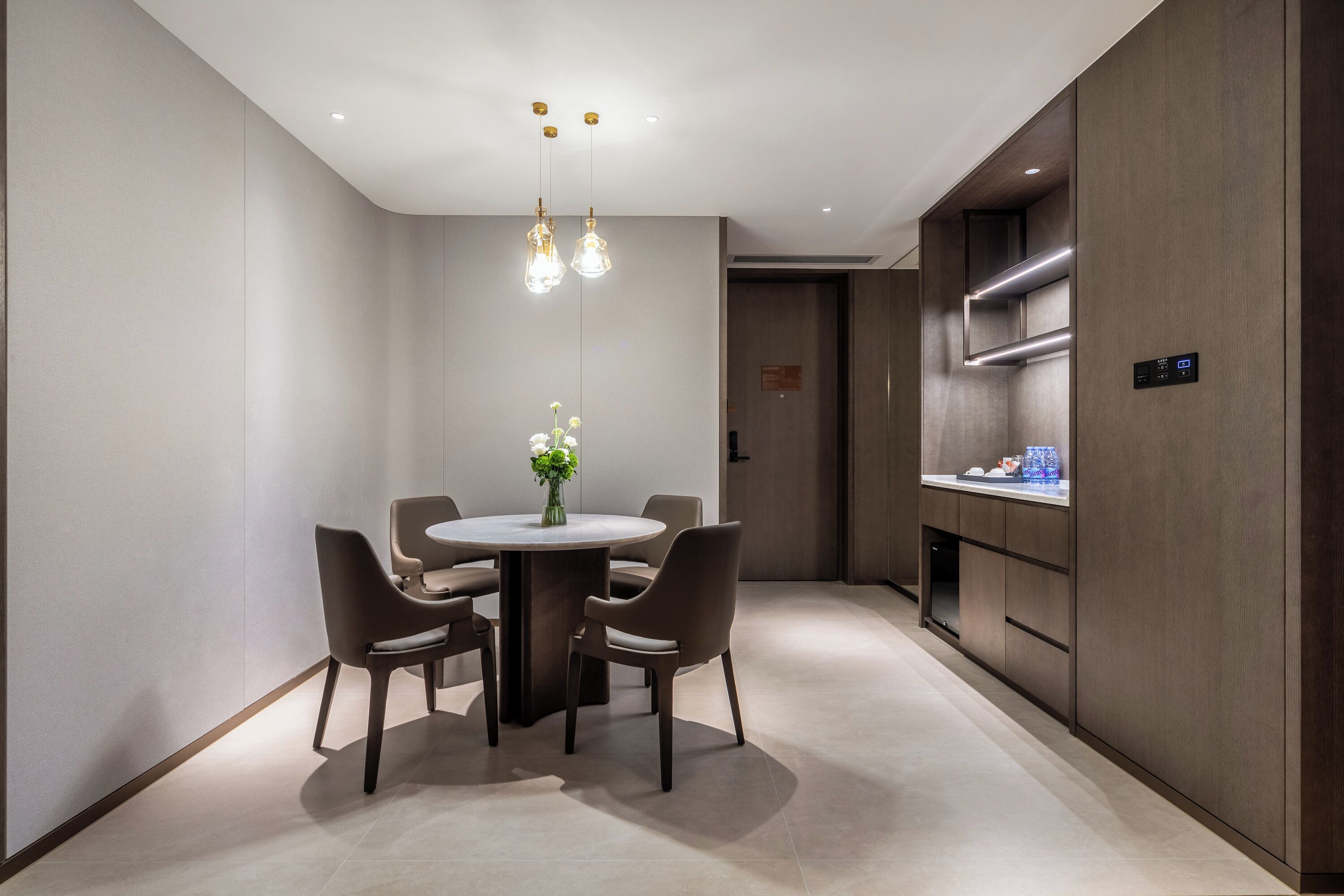 Deluxe Single Room | Living area