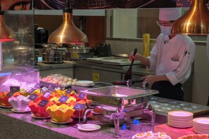 Petit déjeuner buffet compris tous les jours