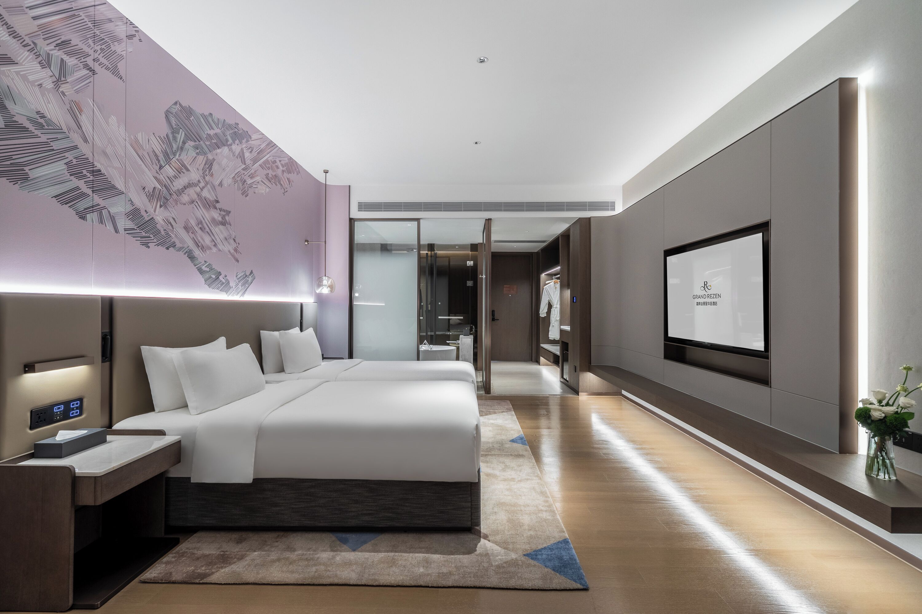 Deluxe Double Room | Free minibar items, blackout drapes, free WiFi