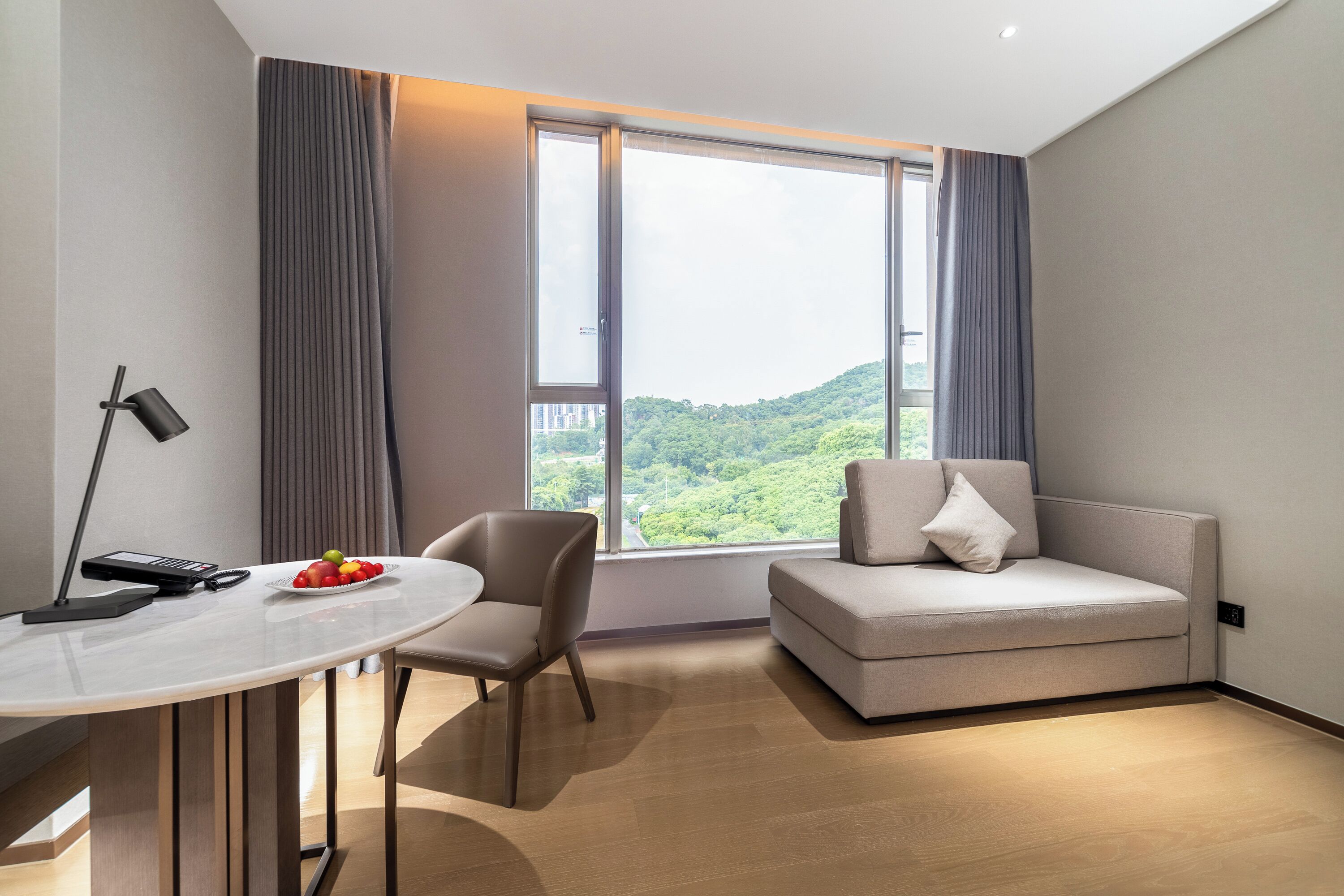 Quarto solteiro luxo | Área de estar