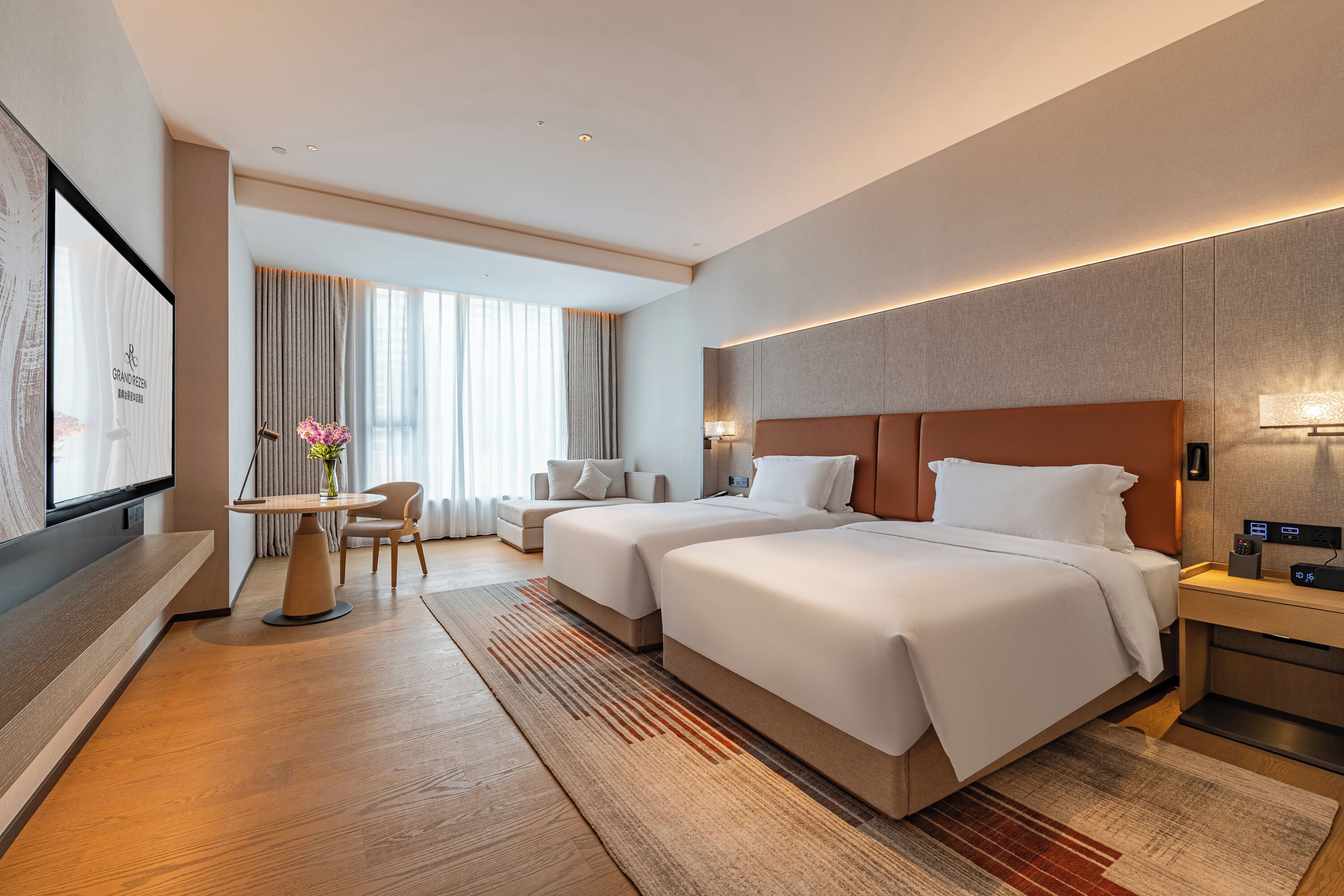 Artículos del minibar gratis, cortinas blackout y wifi gratis 