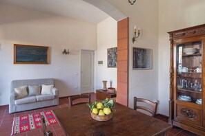 Interior entrance - Laguna dei Fenici (Marsala)