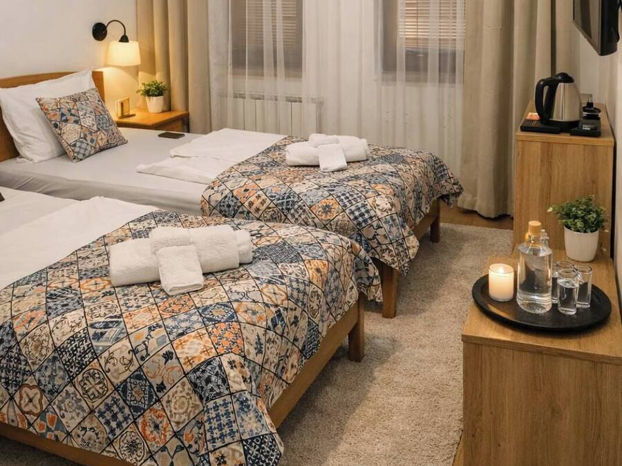 Classic Twin Room, City View