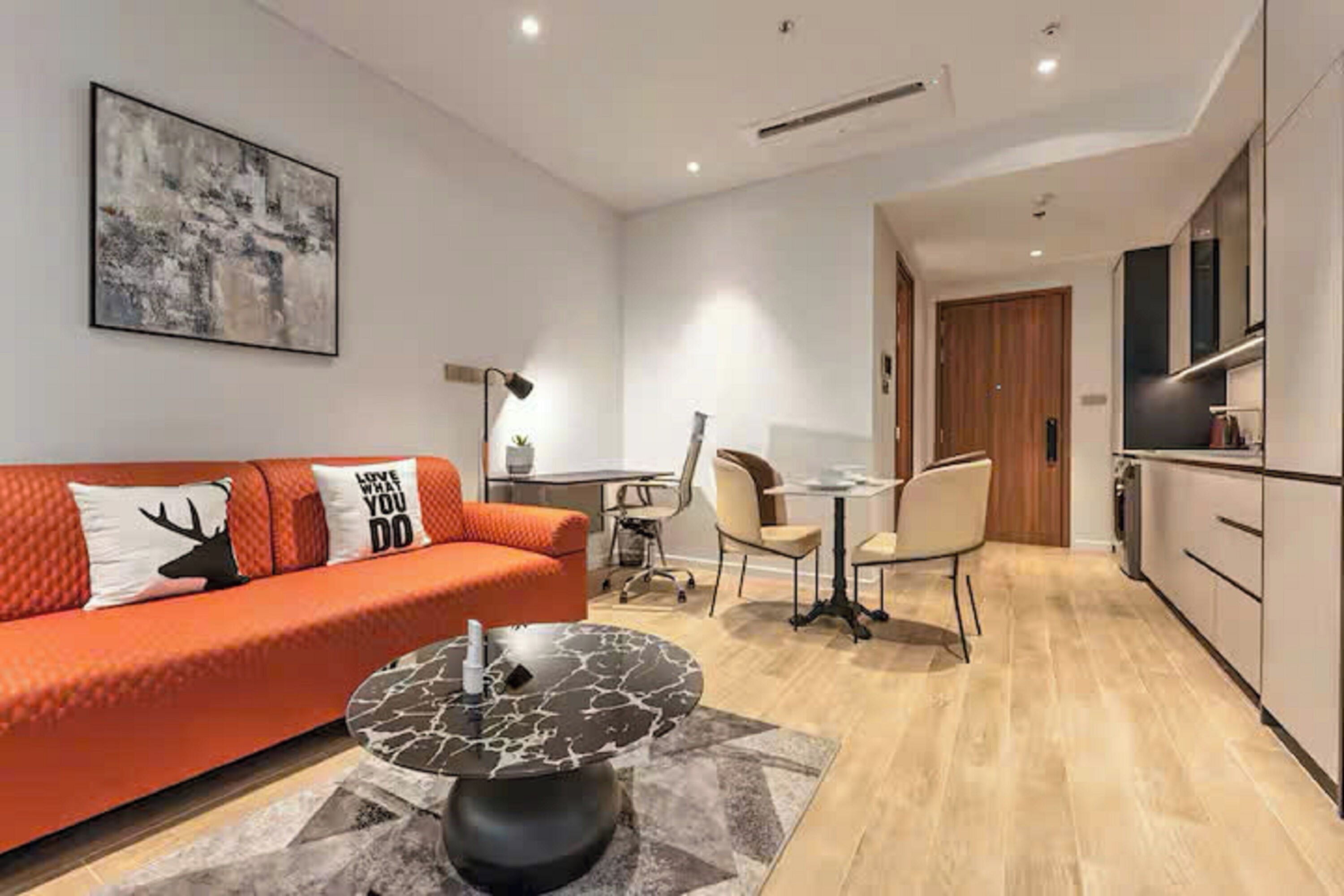 Grand Suite, 1 Bedroom, Club Lounge Access, City View | Egyptian cotton sheets, premium bedding, down comforters