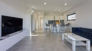 TV - Apartment Adria 3 by Villas Guide (Porec)