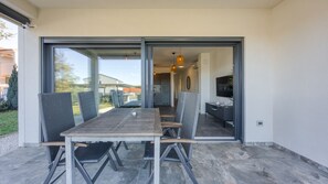 Outdoor dining - Apartment Adria 2 by Villas Guide (Porec)