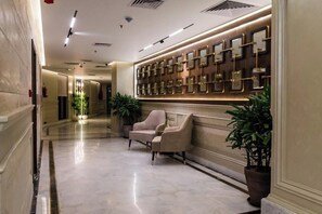 Interior detail - Faletti's Boutique Multan (Multan)