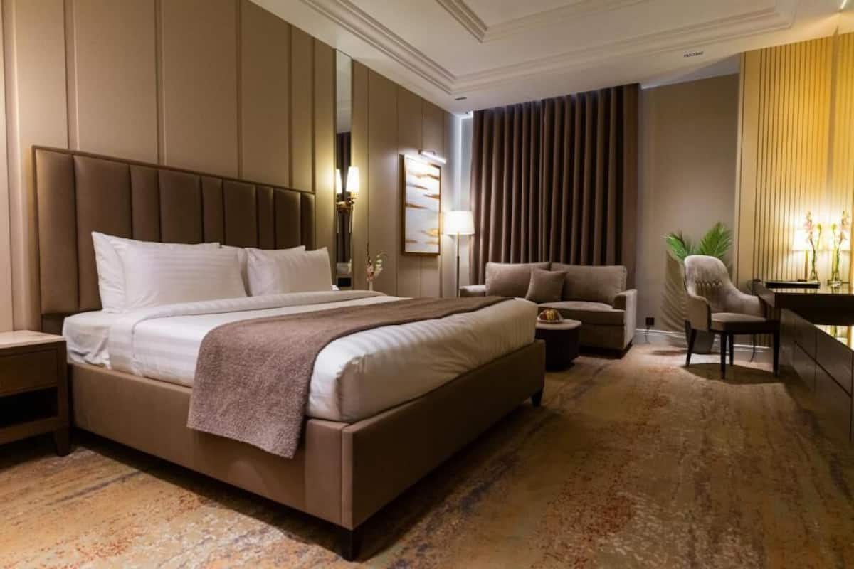 Desk, iron/ironing board, free WiFi