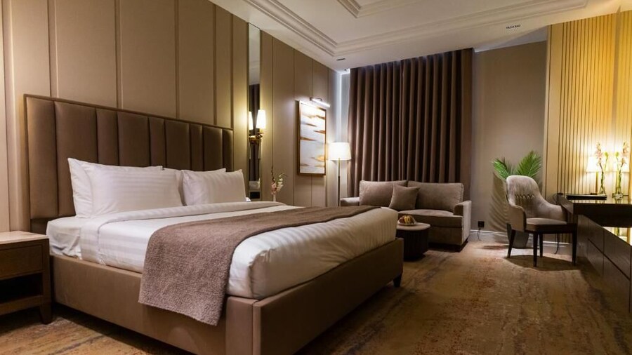 Faletti's Boutique Multan