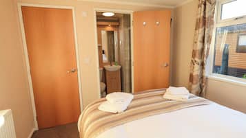 4 bedrooms, individually decorated, individually furnished, free WiFi