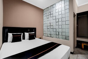 Deluxe Double Room - Hotel O near Ciputra World Surabaya (Surabaya)