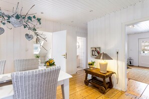 Interior - Apartment Weitblick, 106 sqm, 3 bedrooms, max. 5 guests (Balve)