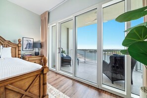 5 bedrooms, iron/ironing board, free WiFi, bed sheets - Sailmakers Place 903 | Two-Story Penthouse | Panoramic Views | My Beach Getaways (Pensacola)