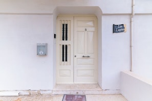 Πρόσοψη καταλύματος