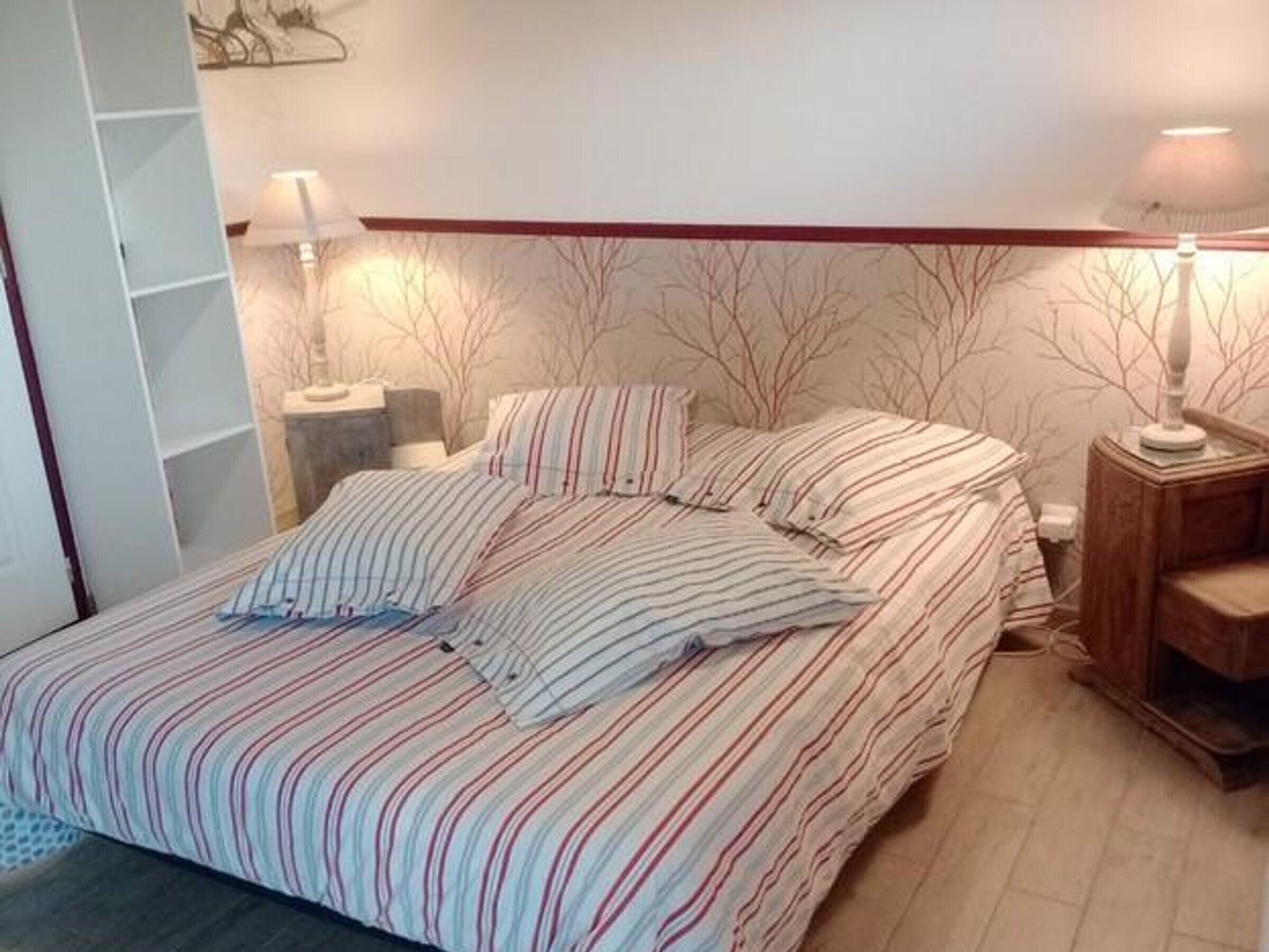 2 bedrooms, free WiFi