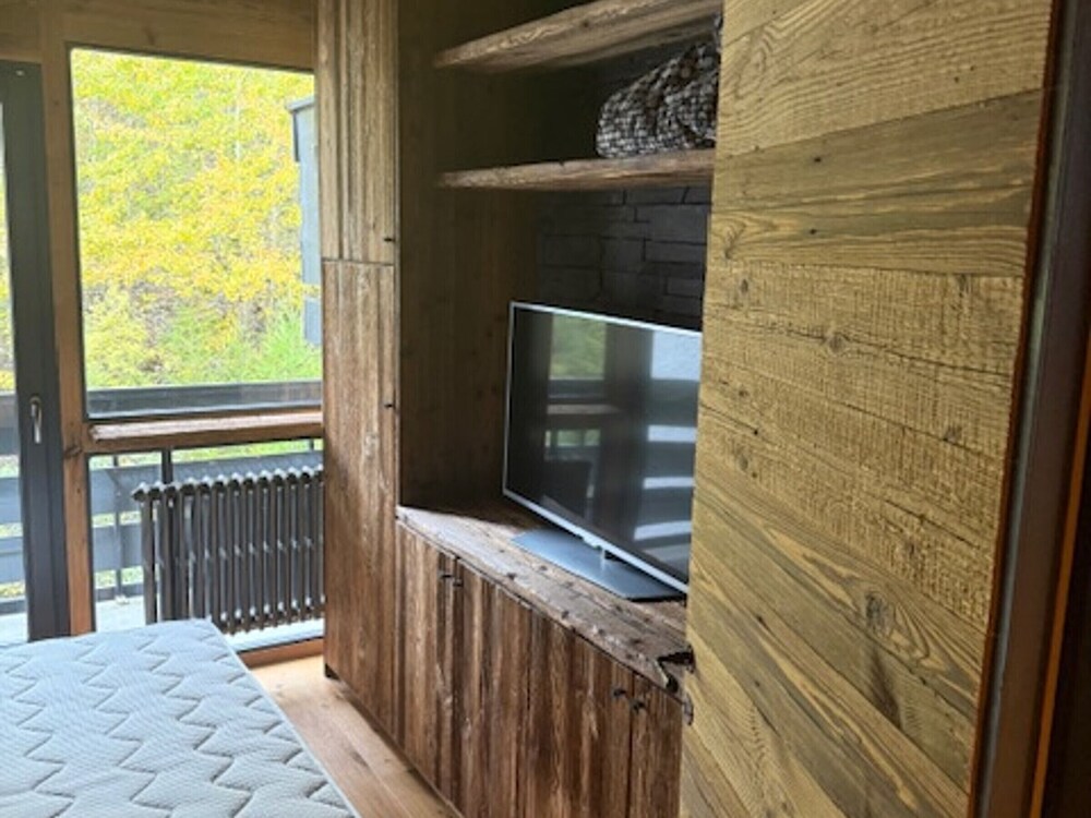 Cozy apartment for 3 people - Center Val d'Isère Reviews, Deals ... - Cozy Apartments For Rent With Views Of The Forest
